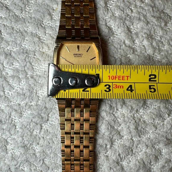 Vintage Seiko Tank Quartz Men's Watch, Champagne Dial with Gold Band